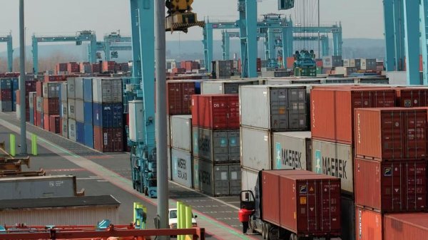 倍悦网配资 关税战大结局要来? 193国收通知