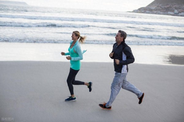 通牛网 夏天跑步后，这4个“举动”劝你别做，否则可能要命！