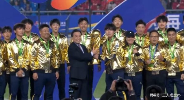 博泰配资 凤舞九天，一黑到底：泰州夺得“苏超”首冠